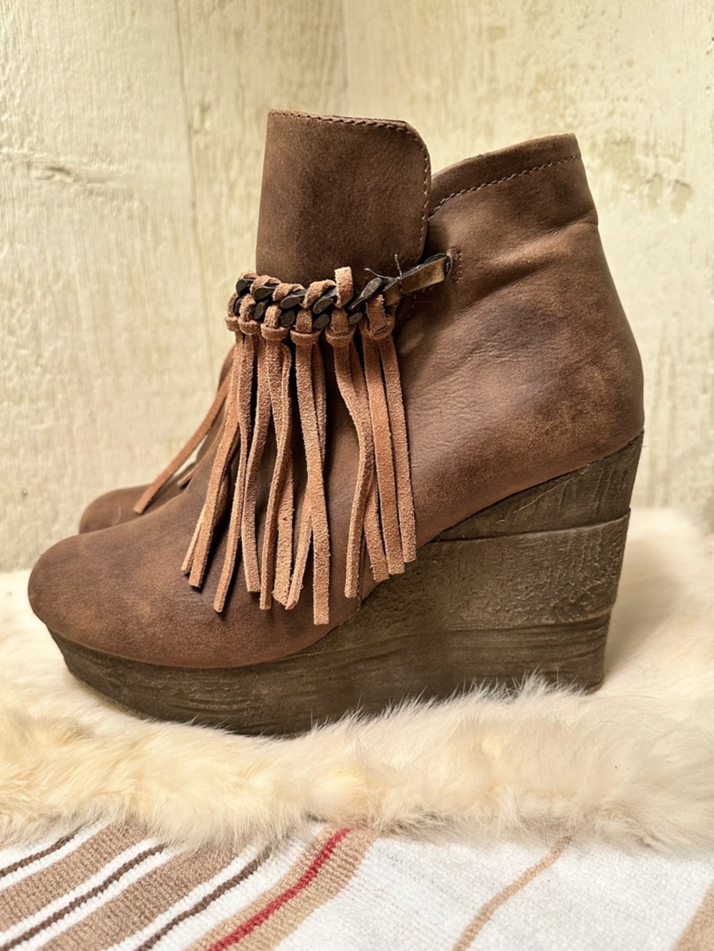 Sbicca Fringe Wedge Ankle Boots - Brown Sz 7